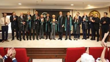 TBB Başkanı Sağkan'dan meslekte 40, 50 ve 60 yılını dolduran avukatlara plaket