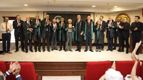 TBB Başkanı Sağkan'dan meslekte 40, 50 ve 60 yılını dolduran avukatlara plaket
