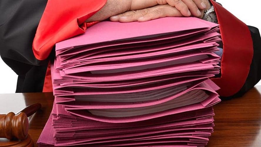 &#039;Hakim başına 835 dosya, savcı başına bin 580 dosya düşüyor!&#039;