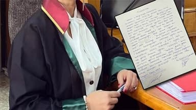 Hakimden avukata &#039;bacak bacak üstüne atmayın&#039; uyarısı