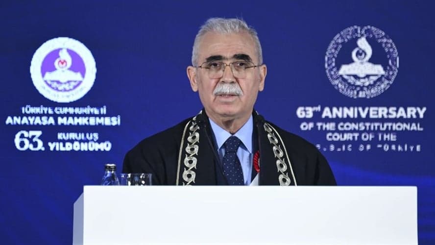 &quot;Hiçbir neden, hakim ve savcıları, hakkı ayakta tutmaktan asla alıkoymamalı; adaletsiz davranmaya yöneltmemeli&quot;