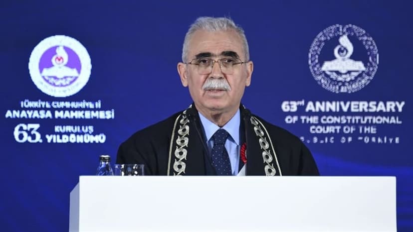 &quot;Hiçbir neden, hakim ve savcıları, hakkı ayakta tutmaktan asla alıkoymamalı; adaletsiz davranmaya yöneltmemeli&quot;