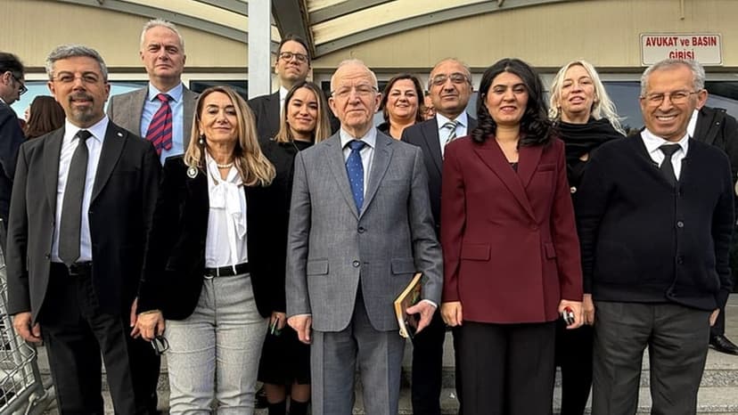 İstanbul Barosu'nun Anayasaya aykırılık talebi reddedildi