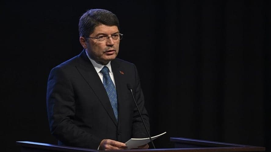 &#039;Temel kanunlarımızı çağın gereklerine uygun olarak ve milletimizin ihtiyacını gözeterek yeniledik&#039;