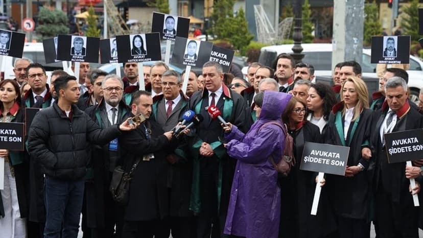TBB ve barolar, avukata yönelik şiddete karşı TBMM’ye yürüdü: “ARTIK YETER!”