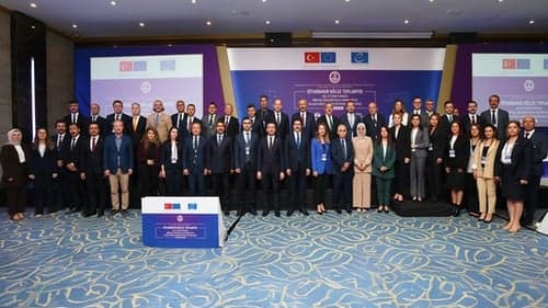 &#039;Adli ve İdari Yargıda Bireysel Başvuru İhlal Kararları ve İhlalin Sonuçlarının Ortadan Kaldırılması&#039; konulu bölge toplantısı Diyarbakır’da düzenlendi