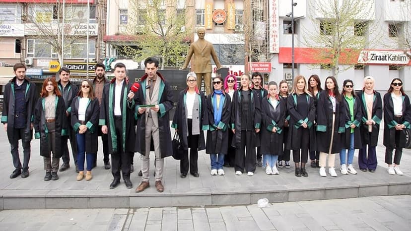 &#039;Avukatları ve baroları hedef alan kararlar bizleri yıldırmayıp aksine daha da güçlendirecektir&#039;