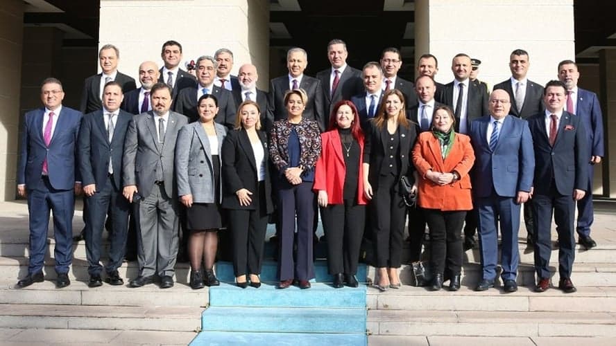 İçişleri Bakanı Yerlikaya&#039;yı ziyaret eden TBB heyeti, avukatların yaşadığı sorunları ve çözüm önerilerini iletti