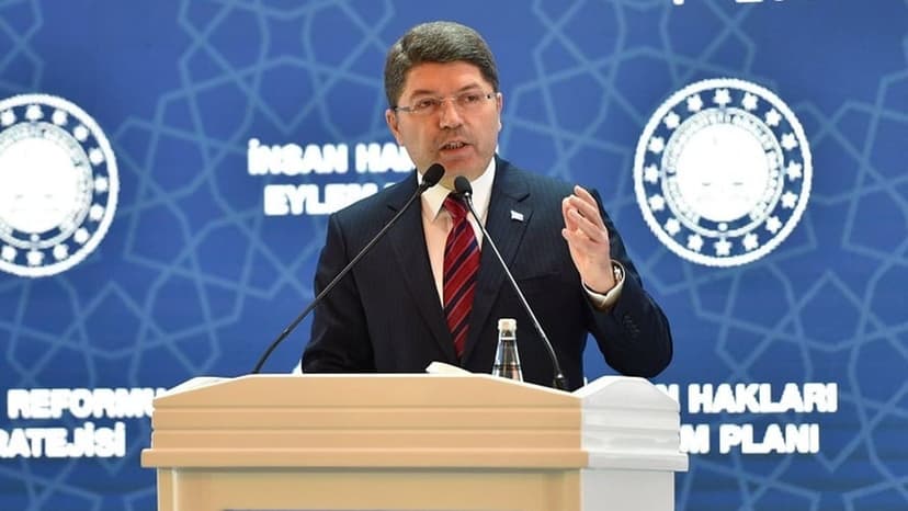 BAKAN TUNÇ: HEDEFİMİZ YENİ, DEMOKRATİK, SİVİL, KUŞATICI BİR ANAYASA