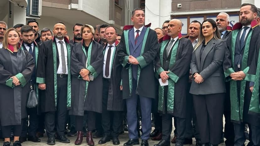 TBB Yönetimi ve Barolar tutuklanan avukata destek için Afşin&#039;de