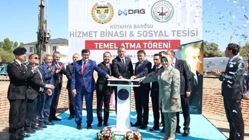 TBB Başkanı Sağkan, Kütahya Barosu Hizmet Binası Atma Töreni’ne katıldı