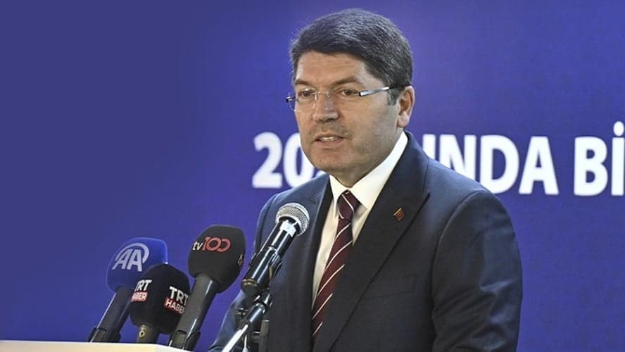 Bakan Tunç: Bilgi Edinme Hakkı Kanunuyla Türk kamu yönetiminde &#039;gizlilik&#039; istisna &#039;açıklık&#039; ise kural haline gelmiştir