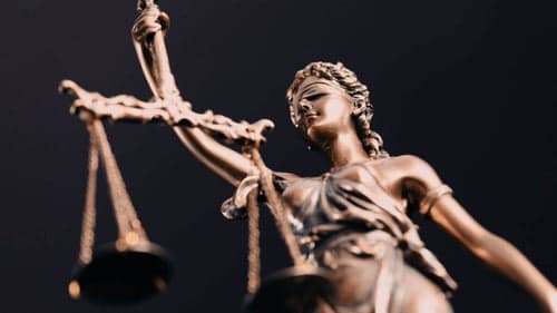 AKARYAKIT PİYASASINDA DİKEY ANLAŞMALAR VE BAYİLERİN HUKUKİ KADERİ: İNTİFA HAKLARINDAN DENKLEŞTİRME İSTEMİNE STRATEJİK BİR BAKIŞ