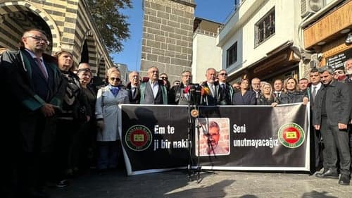 Tahir Elçi, 10 yıl önce katledildiği Dört Ayaklı Minare önünde anıldı