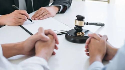 Çekişmeli boşanma davalarına 'arabuluculuk' geliyor!