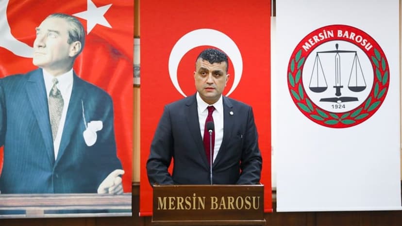 “CUMHURİYET, HUKUKÇULARA ÇOK ÖZEL GÖREV YÜKLER”