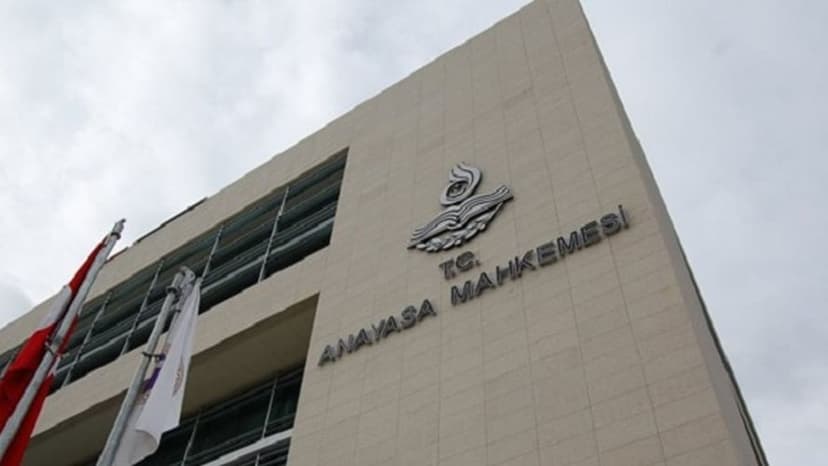 AYM&#039;nin 2022/94010 başvuru numaralı kararı