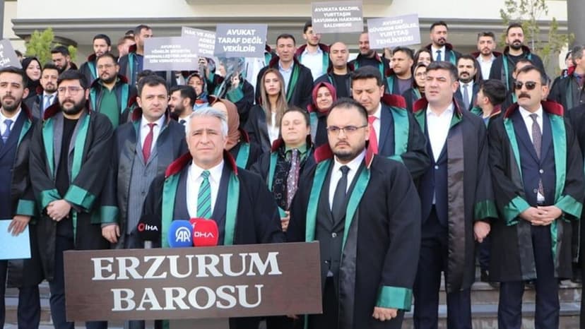 Avukata bürosunda bıçaklı saldırı: Barodan tepki açıklaması