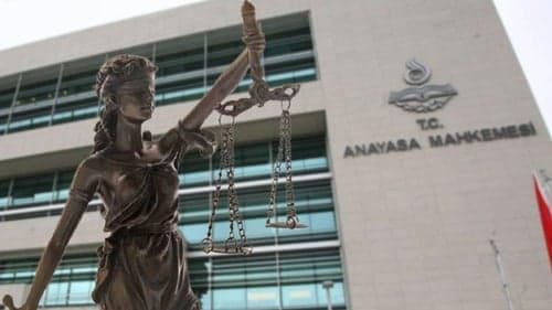Anayasa Mahkemesi'nden Enflasyon Karşısında Yıllardır Eriyen Alacaklar İçin 'Pilot' Darbe: Meclis'e Tarihi Çağrı