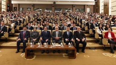 AYM Başkanı Özkaya, hâkim ve savcı yardımcıları ile bir araya geldi