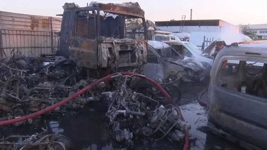 Yediemin otoparkında yangın: 50 motosiklet ve 12 araç yandı