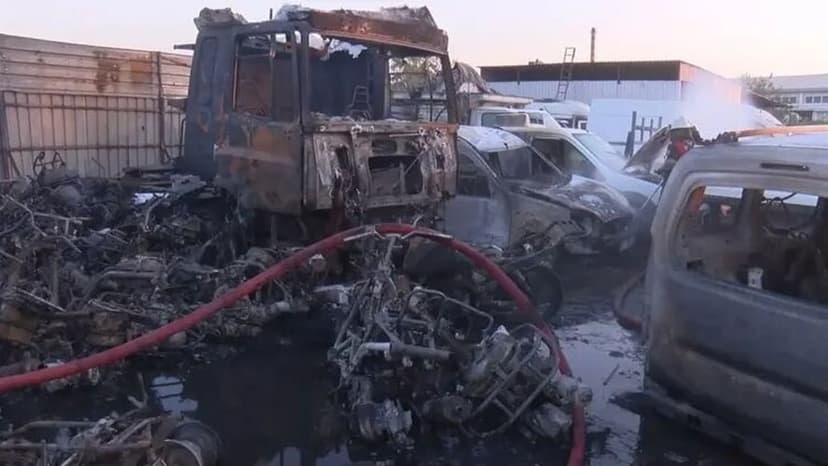 Yediemin otoparkında yangın: 50 motosiklet ve 12 araç yandı