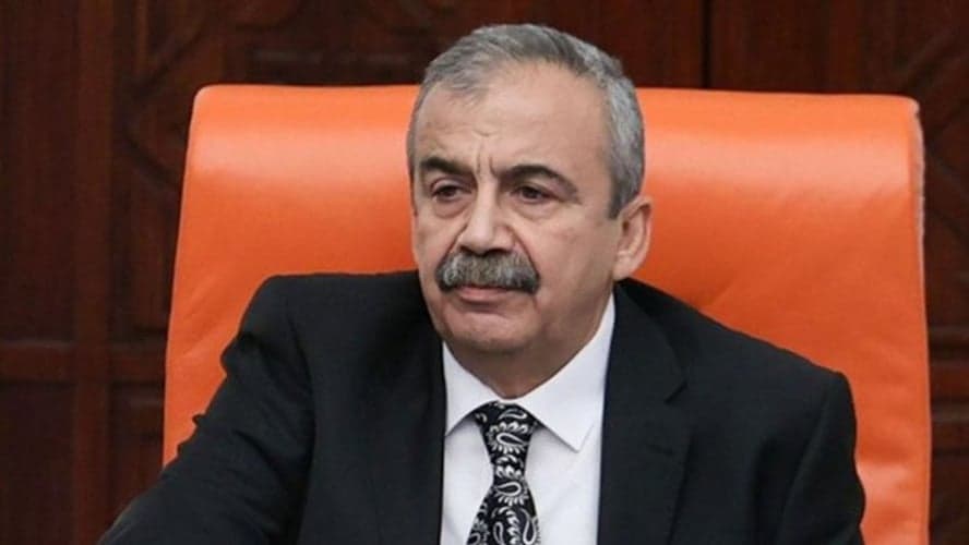 Sırrı Süreyya Önder hayatını kaybetti