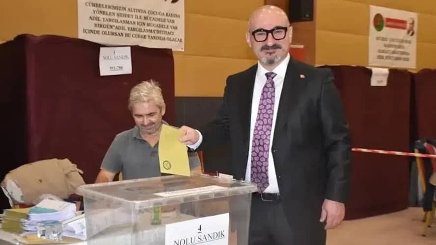 Manisa Barosu başkanlığına Ümit Rona seçildi