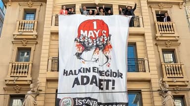 İstanbul Barosu binasına 1 Mayıs pankartı asıldı: 'Halkın ekmeğidir adalet'