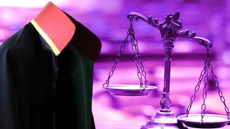 Kamu Kurum ve Kuruluşlarında Görev Yapanlar İle Sigortalı Olarak Çalışanların Avukatlık Stajı Hakkında Yönetmelik iptal edildi