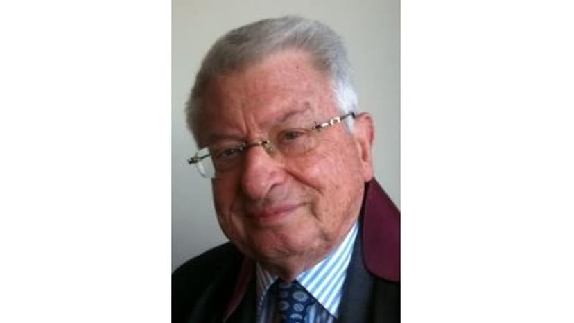 Avukat İzzet Hatem vefat etti
