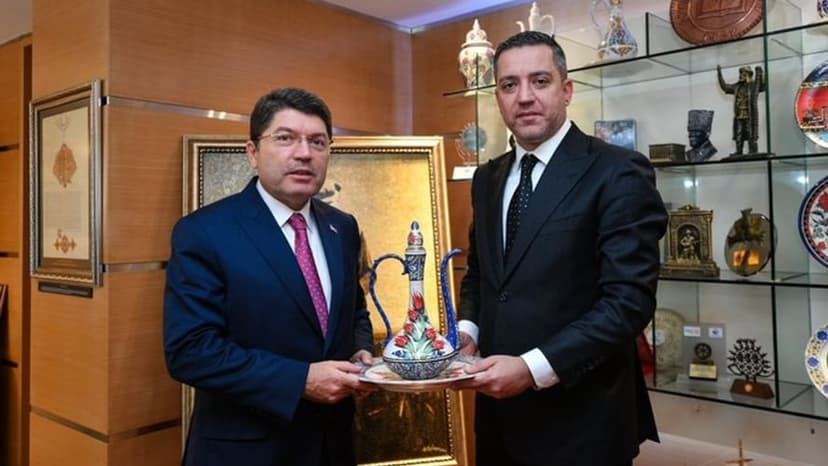 Adalet Bakanı Yılmaz Tunç&#039;tan Türkiye Barolar Birliği&#039;ne ziyaret