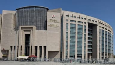 Meslekten ihraç edilen eski hâkim, adliyede sahte kimlikle yakalandı