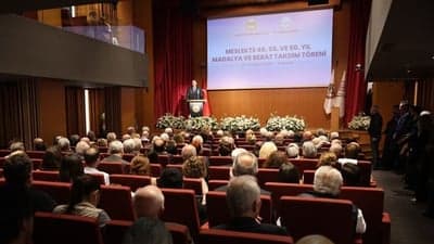 TBB Başkanı Sağkan, meslekte 40, 50 ve 60 yılını dolduran avukatlara madalya ve berat takdim etti