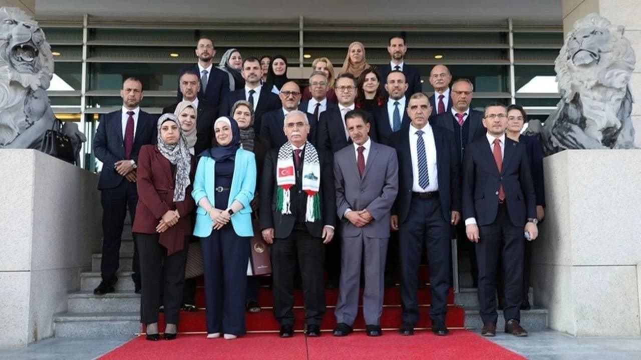 AYM Başkanı Özkaya, Filistin Yargı Heyetini kabul etti